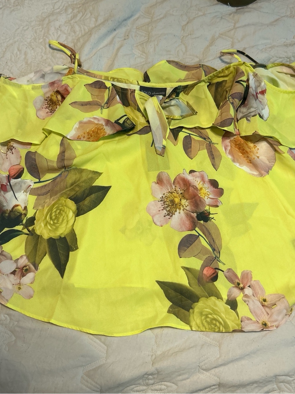 BOLD elements Yellow Floral Ruffle Off-Shoulder Camisole